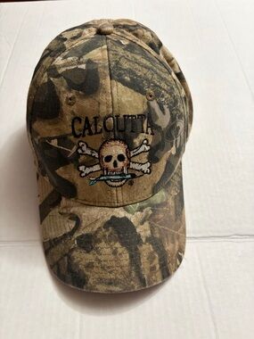 Calcutta Fishing Hat Camo Skull Crossbones Mossy Oak Baseball Cap Adjustable